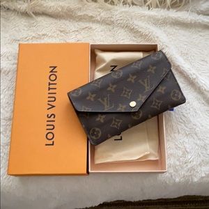 Louis Vuitton Jeanne Wallet